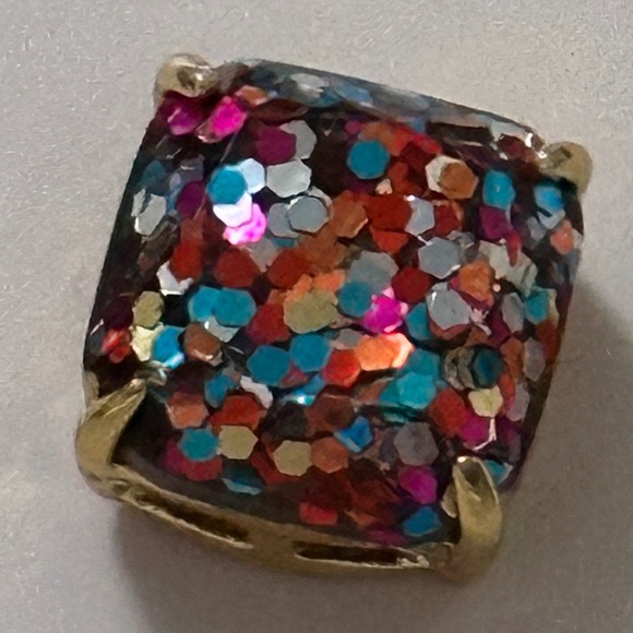 NWT – Kate Spade, New York fancy Multi glitter stud earrings with pink dust bag - Picture 2 of 7